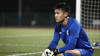 Portsmouth must move goalkeeper Joe Bursik on before the deadline, with the 26-year-old now back to fitness but outside...