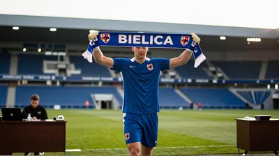 Portsmouth chase Dutch keeper Bielica to strengthen goalkeeping
