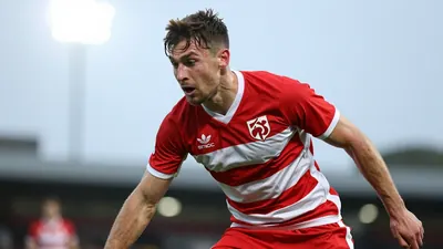 Portsmouth defeated Lincoln City 3-1 on Saturday, with supporters commending the team's adaptability and defensive solidity
