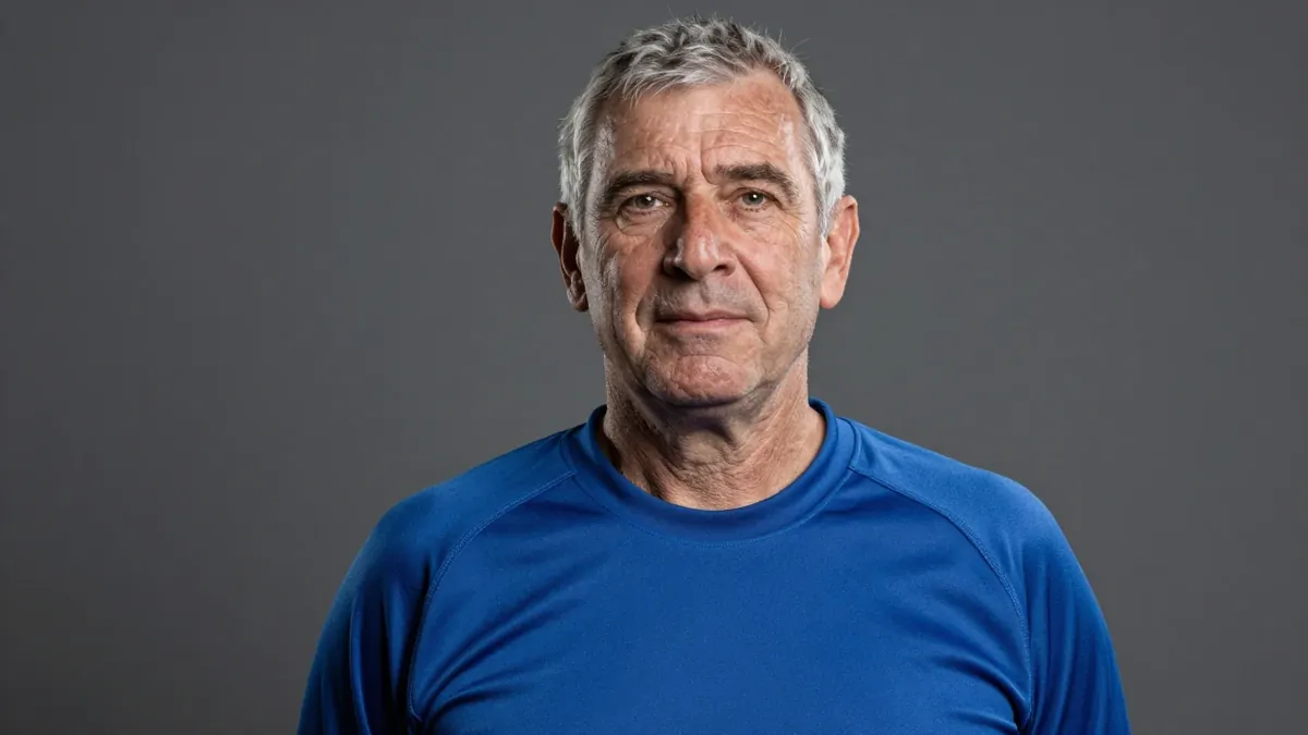 Portsmouth legend Alan Knight, the club's record appearance holder, has died aged 65, with former teammates hailing his...